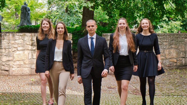 Vis Moot Team 2020/2021